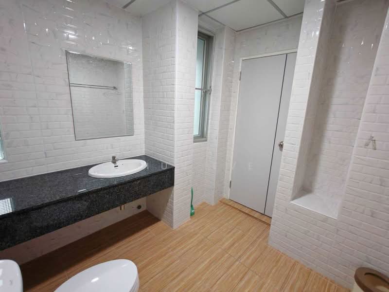Townhome for rent Lat Phrao 80 Company Registration Allowed ( SPSEVE2230 ), Bangkok, ลาดพร้าว 80, Wang Thonglang, Bangkok, 3 Bedrooms, 350 sqm, Townhouse For Rent, by Khun EVE, 500483316 - DDproperty.com