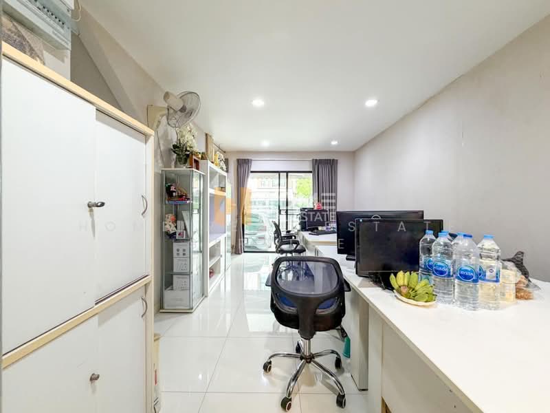 Baan Klang Muang Kalpapruek, Bangkok, Thonburi Court Road, Bang Wa, Phasi Charoen, Bangkok, 3 Bedrooms, 134 sqm, Townhouse For Sale, by HOME Real Estate Service, 500483355 - DDproperty.com