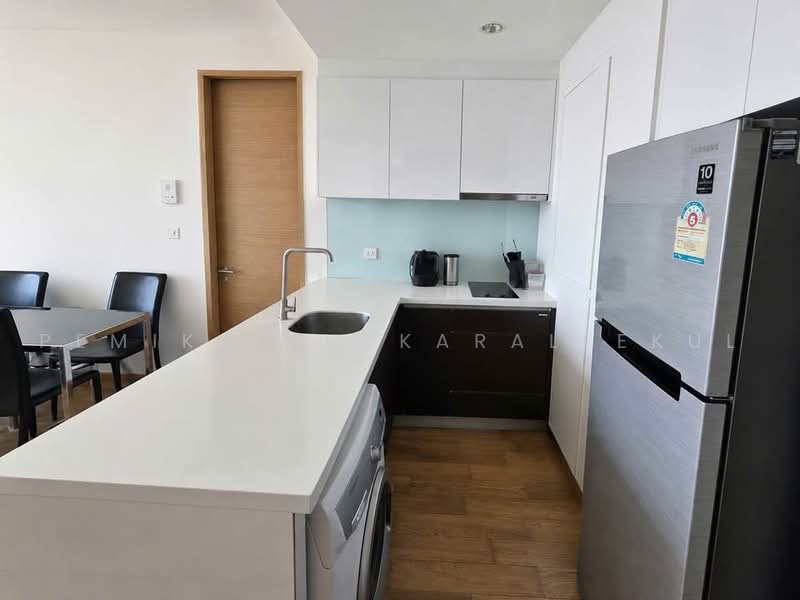 The Breeze Narathiwas, Bangkok, 198 Narathiwat Ratchanakarin Road, Chong Nonsi, Yan Nawa, Bangkok, 1 Bedroom, 45 sqm, Condo For Sale, by Pemika Aukkaraleekul, 500483368 - DDproperty.com