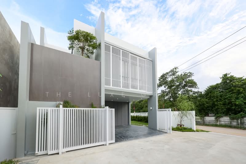 Larimar Villas : ลาริมาร์ วิลล่า, ภูเก็ต, 61 17-19 หมู่ 6 ซอยเจ้าฟ้า 73, ฉลอง, เมืองภูเก็ต, ภูเก็ต, 339 ตร.ม., วิลล่า ขาย, โดย The Luxe Group, 500483369 - DDproperty.com