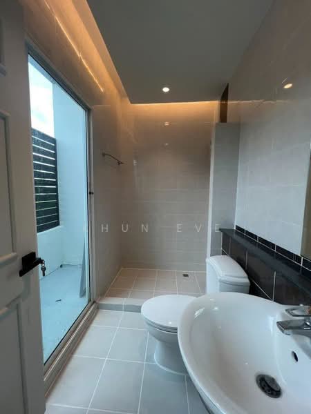The Metro Rama 9, Bangkok, Soi 3/2, Prawet, Bangkok, 4 Bedrooms, 180 sqm, Townhouse For Rent, by Khun EVE, 500483429 - DDproperty.com