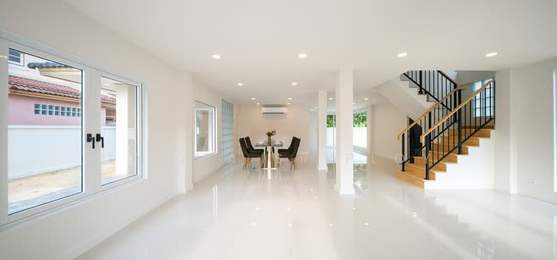 บ้านเดี่ยว รีโนเวททั้งหลัง รามอินทรา 34, กรุงเทพ, 55/134 หมู่บ้านทองสถิตย์ วิลล่า ซอย 5, จรเข้บัว, ลาดพร้าว, กรุงเทพ, 180 ตร.ม., บ้านเดี่ยว ขาย, โดย Lalita Sriploy, 500483438 - DDproperty.com