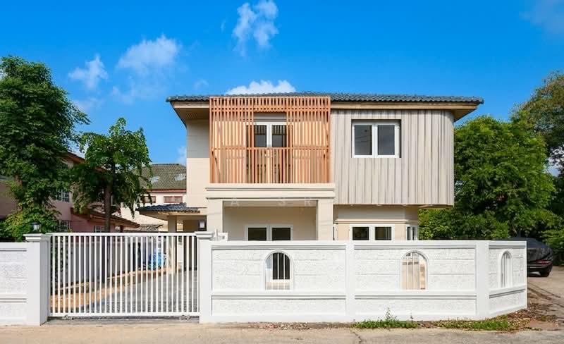 บ้านเดี่ยว รีโนเวททั้งหลัง รามอินทรา 34, กรุงเทพ, 55/134 หมู่บ้านทองสถิตย์ วิลล่า ซอย 5, จรเข้บัว, ลาดพร้าว, กรุงเทพ, 180 ตร.ม., บ้านเดี่ยว ขาย, โดย Lalita Sriploy, 500483438 - DDproperty.com