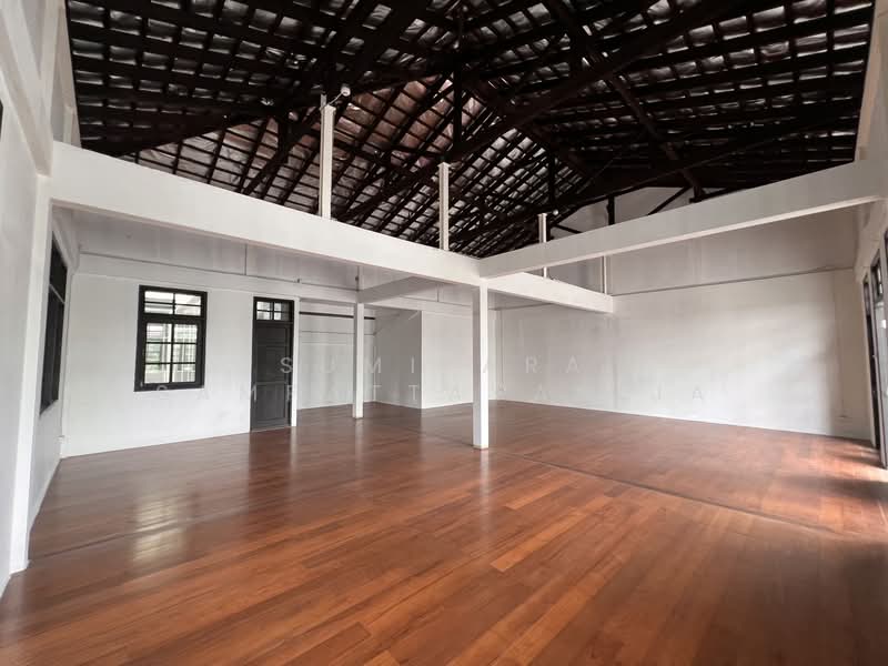 พื้นที่ให้เช่าอารีย์ พหลโยธิน : Space for rent Ari, Phahonyothin, กรุงเทพ, พญาไท, กรุงเทพ, 144 ตร.ม., พื้นที่ขายของ ให้เช่า, โดย Sumitara Sampattavanija, 500483442 - DDproperty.com