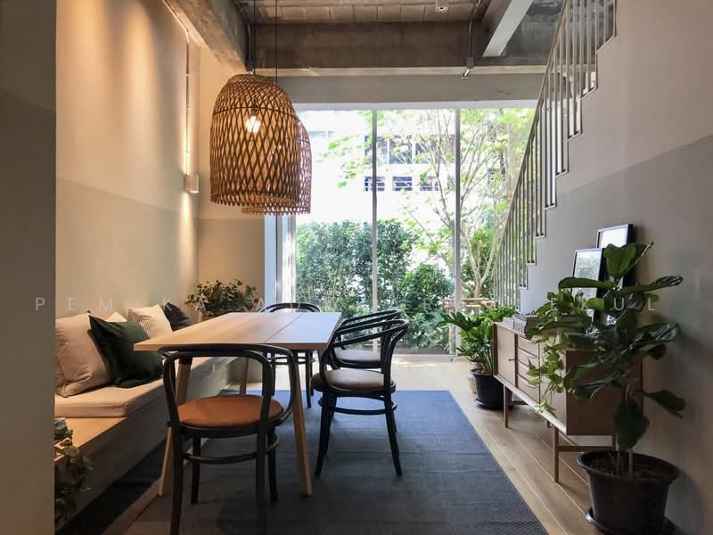 3-BR Townhouse, Bangkok, Khlong Tan Nua, Watthana, Bangkok, 3 Bedrooms, 240 sqm, Townhouse For Sale, by Pemika Aukkaraleekul, 500483449 - DDproperty.com