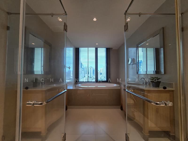 The Empire Place, Bangkok, 88 Narathiwatratchanakharin Road, Thung Maha Mek, Sathon, Bangkok, 3 Bedrooms, 157 sqm, Condo For Sale, by Nicha Na Lampang, 500483457 - DDproperty.com
