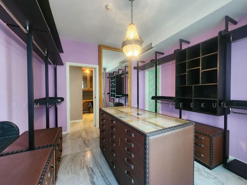 The Emporio Place, Bangkok, 93 Soi Sukhumvit 24, Sukhumvit Road, Khong Tan, Khlong Toei, Bangkok, 2 Bedrooms, 103 sqm, Condo For Sale, by Pemika Aukkaraleekul, 500483509 - DDproperty.com