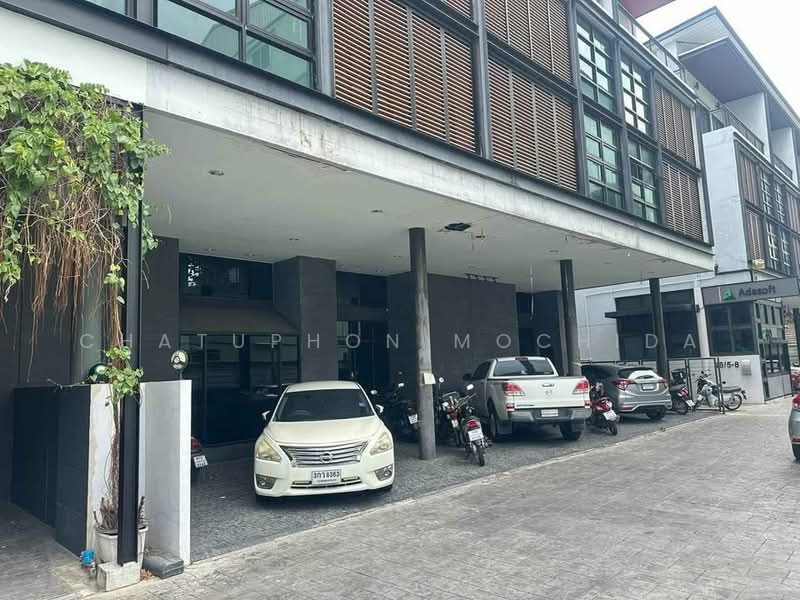 CLOVER ลาดพร้าว 83, กรุงเทพ, ถนน ลาดพร้าว, วังทองหลาง, กรุงเทพ, 700 ตร.ม., คอนโด ขาย, โดย Chatuphon Mochida, 500483526 - DDproperty.com