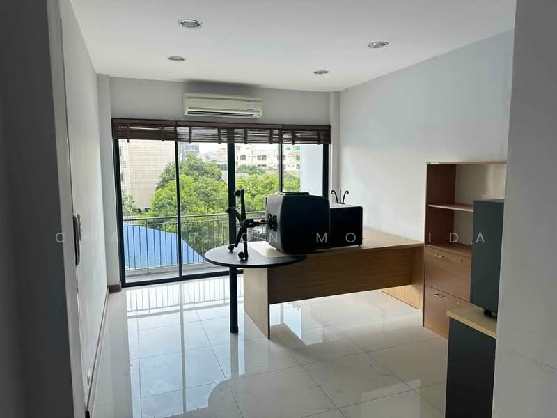 CLOVER ลาดพร้าว 83, Bangkok, ถนน ลาดพร้าว, Wang Thonglang, Bangkok, 1 Bedroom, 700 sqm, Condo For Sale, by Chatuphon Mochida, 500483526 - DDproperty.com