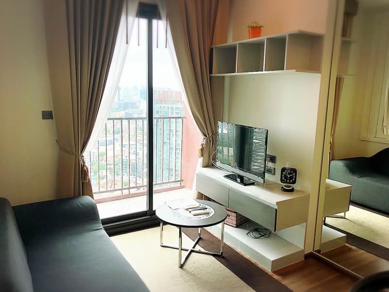Wyne Sukhumvit, Bangkok, 1120 Sukhumvit Road, Phra Kanong, Khlong Toei, Bangkok, 1 Bedroom, 30 sqm, Condo For Rent, by Najawa Salae, 500483545 - DDproperty.com