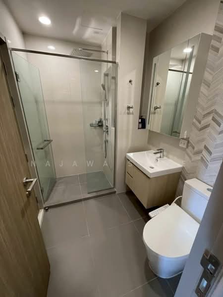 Oka Haus Sukhumvit 36, Bangkok, 3399 Rama 4 Road, Khong Tan, Khlong Toei, Bangkok, 1 Bedroom, 35 sqm, Condo For Rent, by Najawa Salae, 500483548 - DDproperty.com