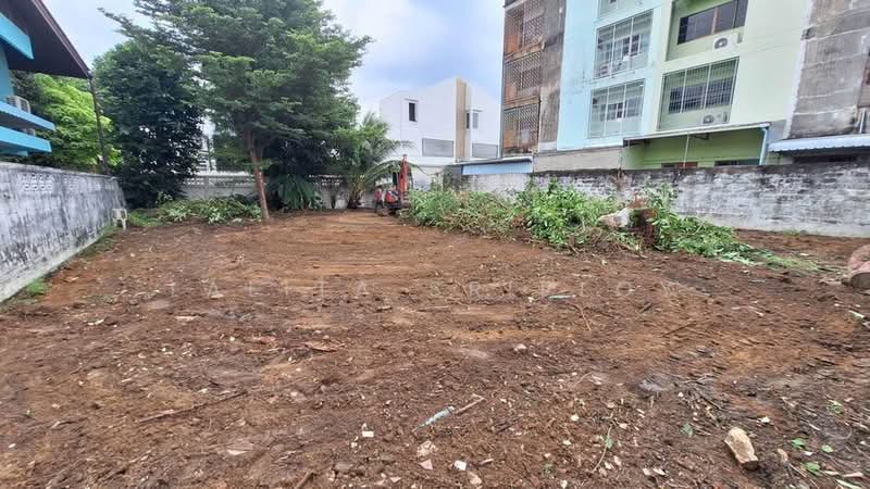 Land for sale in Sukhumvit 65, Soi Pridi Banomyong 15, connecting to Ekkamai, Bangkok, ซอย ปรีดี พนมยงค์ 15 แยก 2/3, Phra Kanong Nua, Watthana, Bangkok, , 460 sqm, Land For Sale, by Lalita Sriploy, 500483569 - DDproperty.com