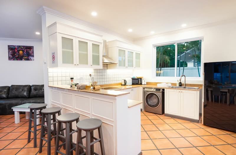 4-BR Villa, Chon Buri (Pattaya), Poong, Bang Lamung (Pattaya), Chon Buri (Pattaya), 4 Bedrooms, 425 sqm, Villa For Sale, by Tanawan Surichai, 500483575 - DDproperty.com