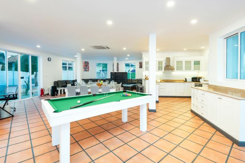 4-BR Villa, Chon Buri (Pattaya), Poong, Bang Lamung (Pattaya), Chon Buri (Pattaya), 4 Bedrooms, 425 sqm, Villa For Sale, by Tanawan Surichai, 500483575 - DDproperty.com