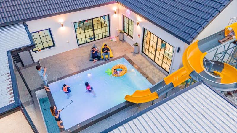 4-BR Villa, Chon Buri (Pattaya), Poong, Bang Lamung (Pattaya), Chon Buri (Pattaya), 4 Bedrooms, 432 sqm, Villa For Sale, by Tanawan Surichai, 500483579 - DDproperty.com