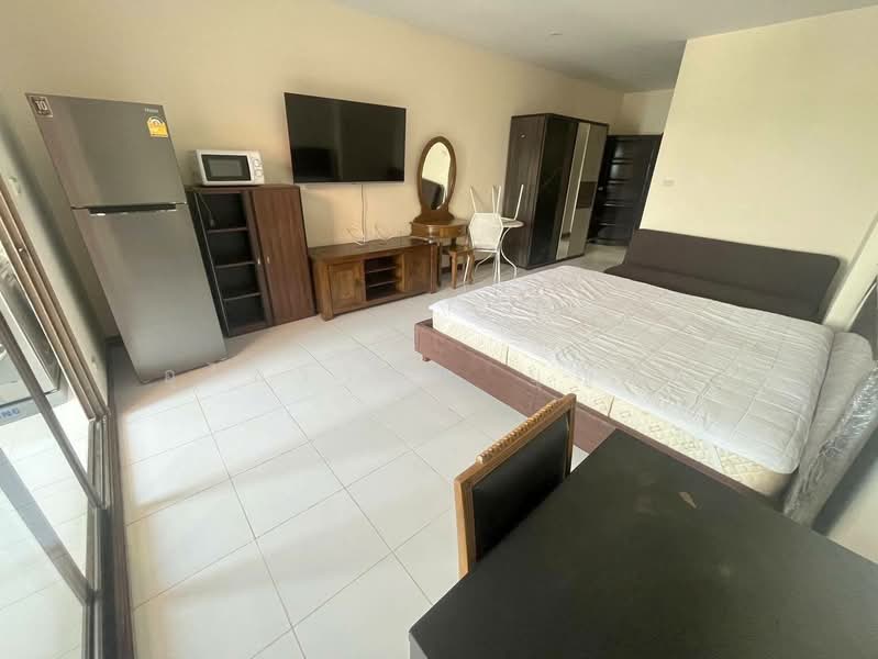 Country Complex Bangna, Bangkok, Sanpawut Road, Bang Na, Bangkok, Studio, 38 sqm, Condo For Sale, by Ulaiwan Boonsiri, 500483640 - DDproperty.com