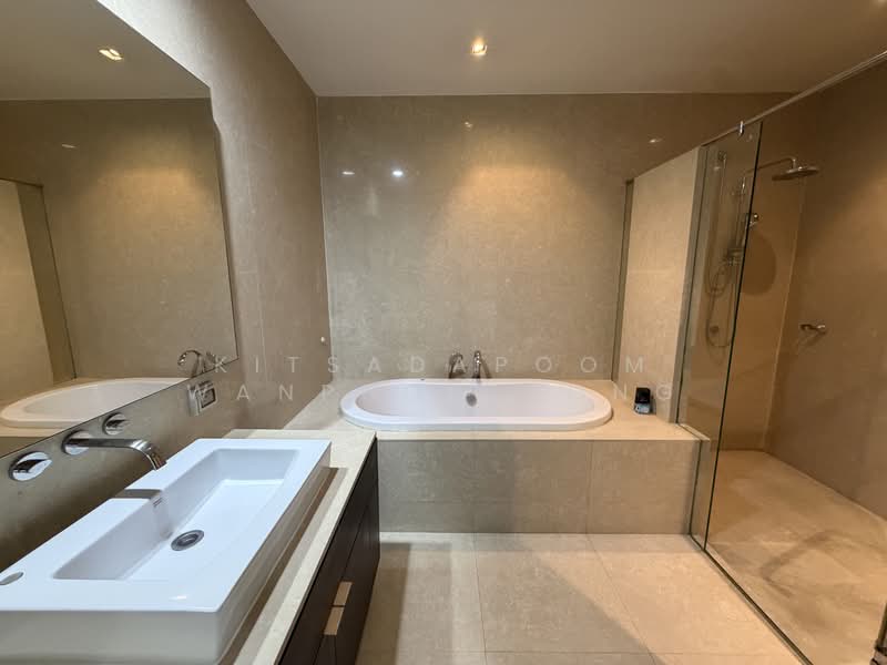 The Madison, Bangkok, Sukhumvit 41, Khlong Tan Nua, Watthana, Bangkok, 2 Bedrooms, 115 sqm, Condo For Rent, by Kitsadapoom Wanpholthong, 500483666 - DDproperty.com