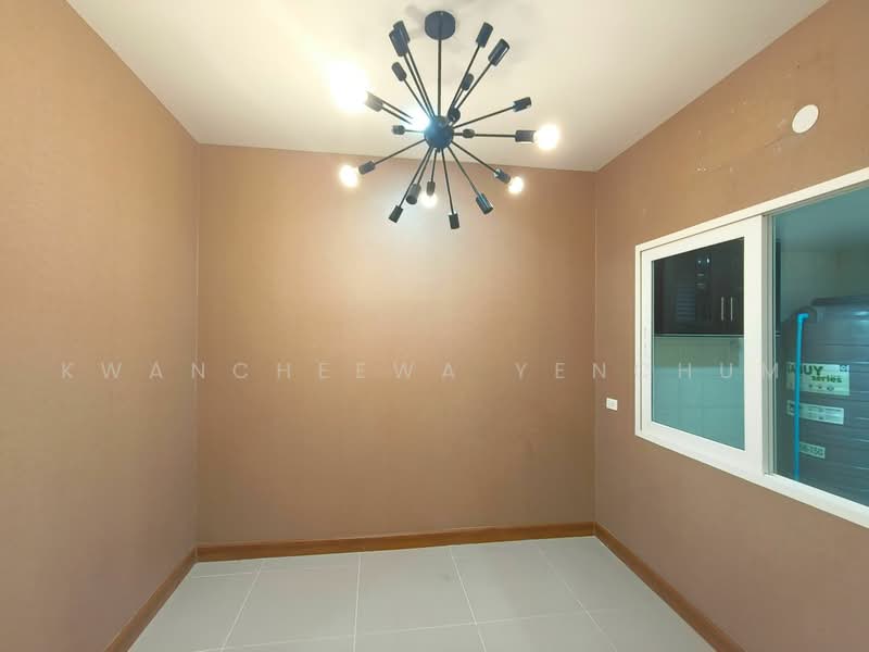 หมู่บ้าานโกเด้นทาวน์ วัชรพล สุขาภิบาล5, Bangkok, สุขาภิบาล5, O-Ngoen, Sai Mai, Bangkok, 4 Bedrooms, 80 sqm, Townhouse For Sale, by Kwancheewa Yenchum, 500483690 - DDproperty.com