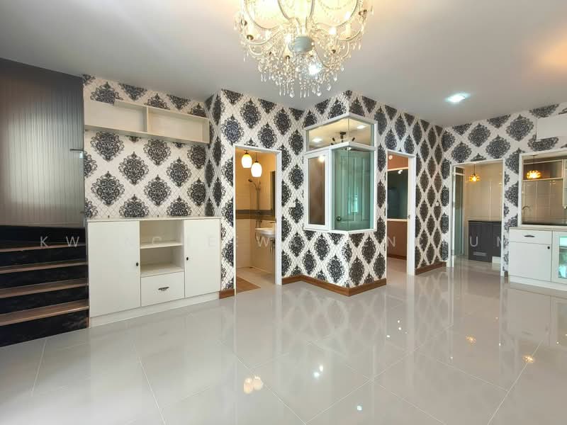หมู่บ้าานโกเด้นทาวน์ วัชรพล สุขาภิบาล5, Bangkok, สุขาภิบาล5, O-Ngoen, Sai Mai, Bangkok, 4 Bedrooms, 80 sqm, Townhouse For Sale, by Kwancheewa Yenchum, 500483690 - DDproperty.com