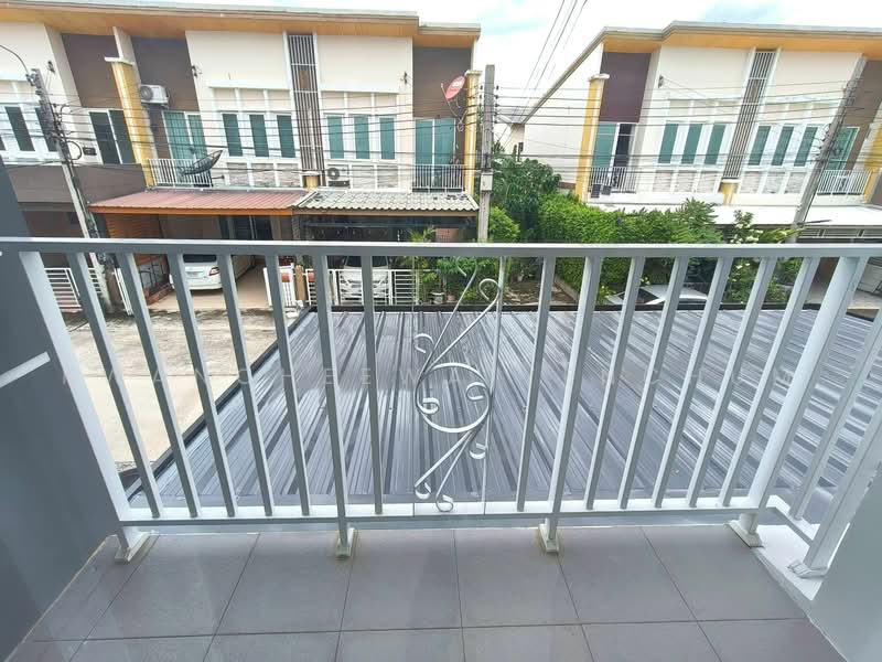 หมู่บ้าานโกเด้นทาวน์ วัชรพล สุขาภิบาล5, Bangkok, สุขาภิบาล5, O-Ngoen, Sai Mai, Bangkok, 4 Bedrooms, 80 sqm, Townhouse For Sale, by Kwancheewa Yenchum, 500483690 - DDproperty.com