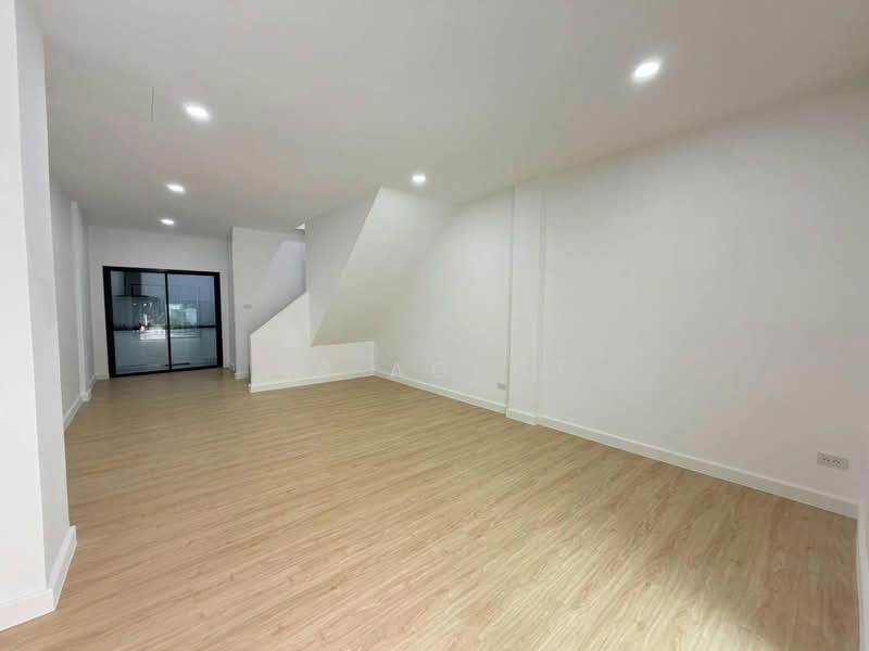 Sinthawee Grand Village, Bangkok, Soi Anamai Ngam Charoen 19, Tha Kham, Bang Khun Thian, Bangkok, 3 Bedrooms, 160 sqm, Townhouse For Sale, by NR AGENT, 500483707 - DDproperty.com