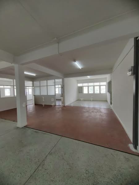 Commercial building Thepharak, Samut Prakan, Thepharak, Muang Samut Prakarn, Samut Prakan, , 850 sqm, Office Space For Rent, by ไอรินทร์ อัครชัยธนรักษ์, 500483751 - DDproperty.com