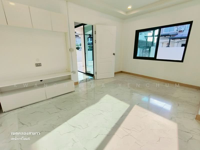 หมู่บ้านเคซีการ์เด้นโฮม ถนนนิมิตใหม่ คลองสามวา มีนบุรี, Bangkok, นิมิตใหม่40, Sam Wa Tawan Ok, Khlong Sam Wa, Bangkok, 4 Bedrooms, 150 sqm, Single Detached House For Sale, by Kwancheewa Yenchum, 500483788 - DDproperty.com