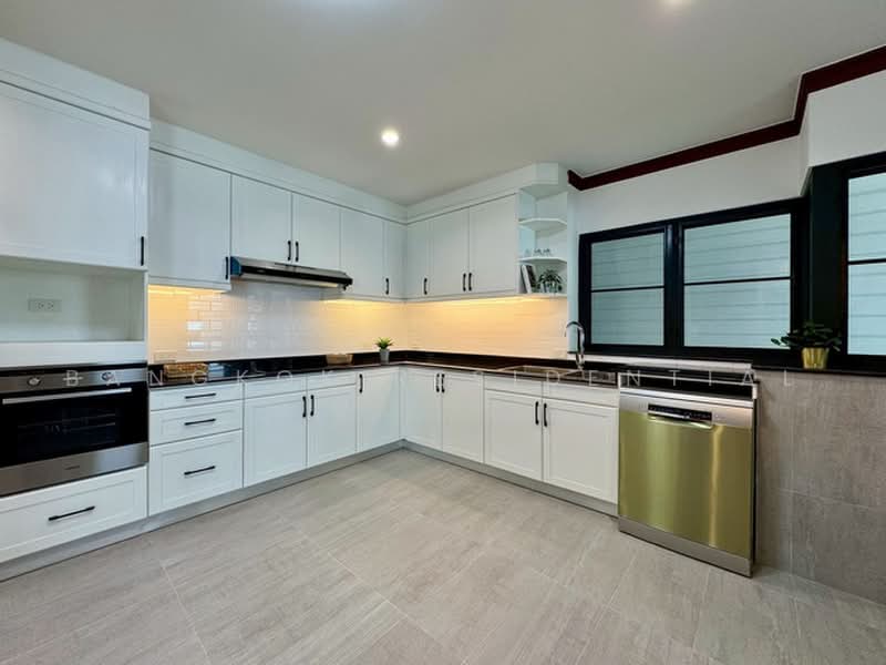 The Residence 26, Bangkok, ซอยสุขุมวิท 26 ถนนสุขุมวิท แขวงคลองตัน เขตคลองเตย กทม., Khong Tan, Khlong Toei, Bangkok, 3 Bedrooms, 360 sqm, Apartment For Rent, by Bangkok Residential, 500483815 - DDproperty.com