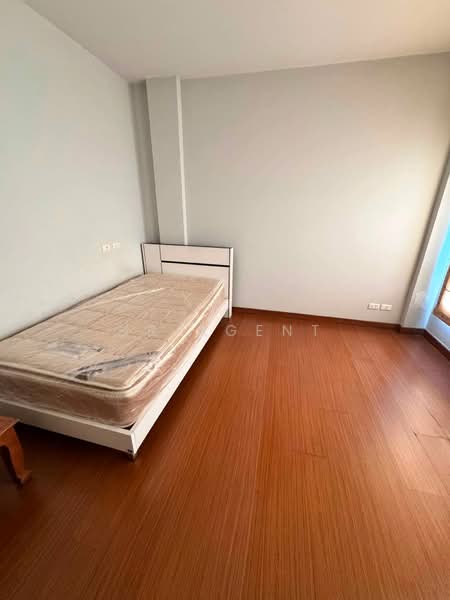 Baan Klang Krung The Royal Vienna Ratchavipa - Ratchadaphisek, Bangkok, Chatuchak, Bangkok, 3 Bedrooms, 170 sqm, Townhouse For Sale, by NR AGENT, 500483828 - DDproperty.com