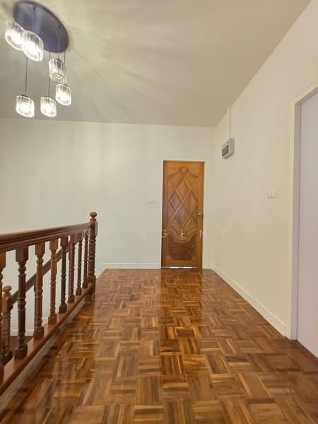 หมู่บ้านเรือนไทยเบญจรงค์, Nonthaburi, Bang Bua Thong, Nonthaburi, 3 Bedrooms, 130 sqm, Semi-Detached House (Twin House) For Sale, by NR AGENT, 500483879 - DDproperty.com