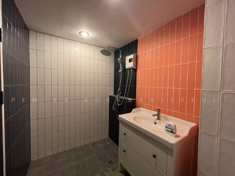 A Space Play, Bangkok, 295 Sutthisarn Winitchai Road, Samsen Nok, Huai Khwang, Bangkok, 2 Bedrooms, 76 sqm, Condo For Sale, by Pemika Aukkaraleekul, 500483882 - DDproperty.com