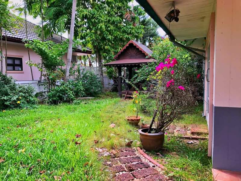 Baan Dusit Pattaya Lake, Chon Buri (Pattaya), Entrance Road, Huai Yai, Bang Lamung (Pattaya), Chon Buri (Pattaya), 4 Bedrooms, 230 sqm, Single Detached House For Sale, by Boonyanuch Unna, 500483928 - DDproperty.com