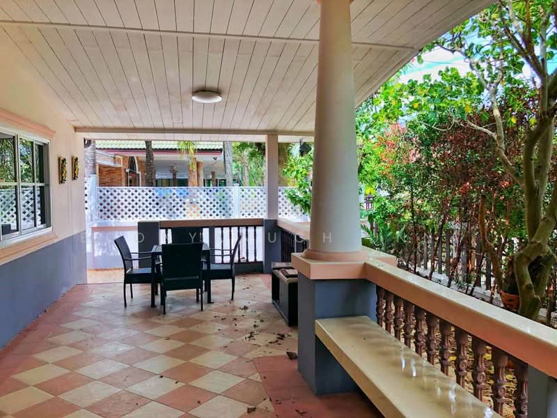 Baan Dusit Pattaya Lake, Chon Buri (Pattaya), Entrance Road, Huai Yai, Bang Lamung (Pattaya), Chon Buri (Pattaya), 4 Bedrooms, 230 sqm, Single Detached House For Sale, by Boonyanuch Unna, 500483928 - DDproperty.com