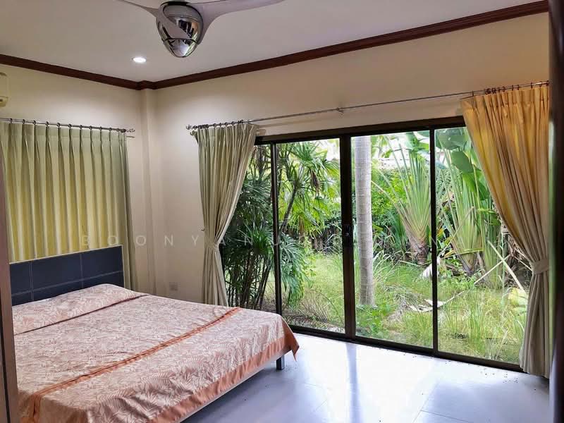 Baan Dusit Pattaya Lake : บ้านดุสิต พัทยา เลค, ชลบุรี, ถนนทางเข้า, ห้วยใหญ่, บางละมุง, ชลบุรี, 230 ตร.ม., บ้านเดี่ยว ขาย, โดย Boonyanuch Unna, 500483928 - DDproperty.com