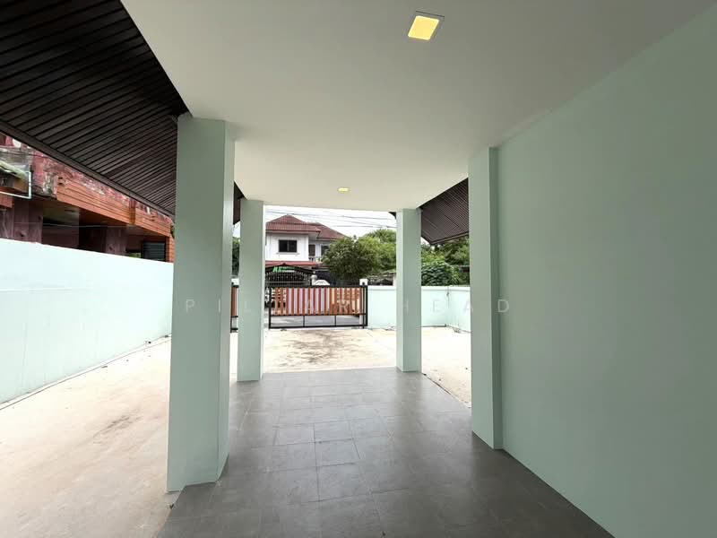 ขายบ้านสวย พร้อมอยู่ ทำเลดี ราคาเข้าถึงง่าย ซอยมาบยายเลีย 49, Chon Buri (Pattaya), Bang Lamung, Bang Lamung (Pattaya), Chon Buri (Pattaya), 2 Bedrooms, 90 sqm, Single Detached House For Sale, by Pillar Head, 500483930 - DDproperty.com