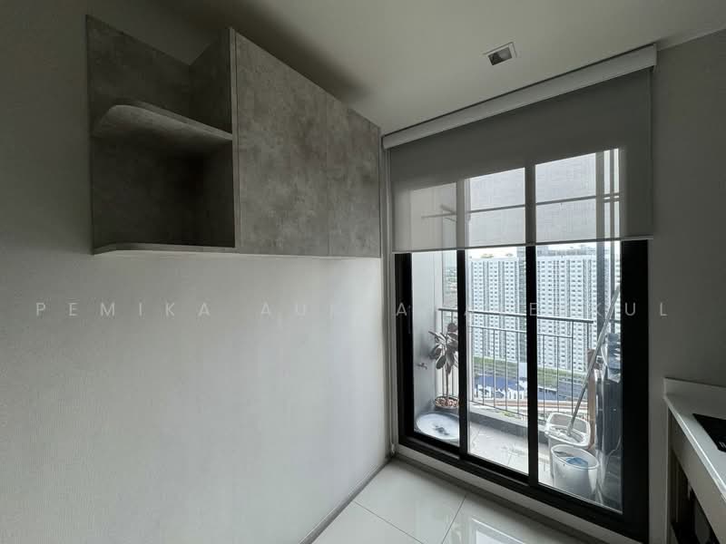 Life Sathorn Sierra, Bangkok, Ratchaphruek Rd, Talat Plu, Thon Buri, Bangkok, 1 Bedroom, 32 sqm, Condo For Sale, by Pemika Aukkaraleekul, 500483963 - DDproperty.com