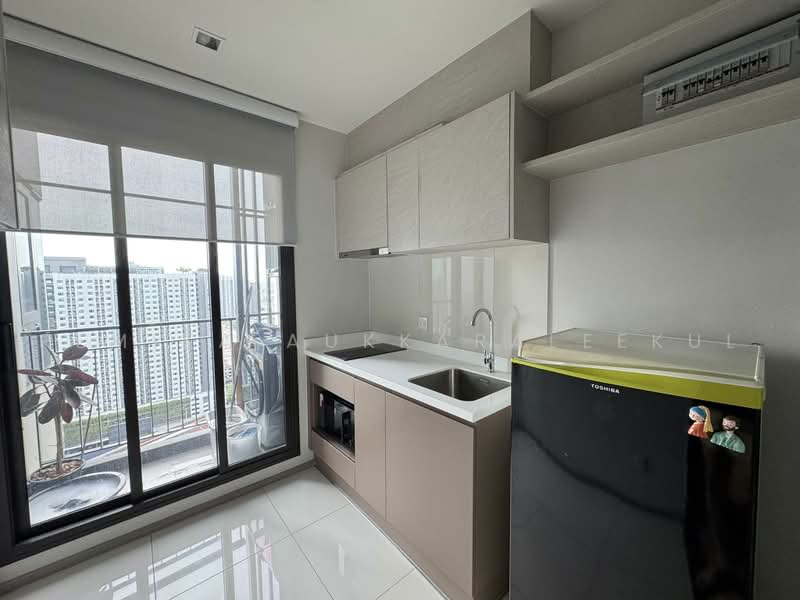Life Sathorn Sierra, Bangkok, Ratchaphruek Rd, Talat Plu, Thon Buri, Bangkok, 1 Bedroom, 32 sqm, Condo For Sale, by Pemika Aukkaraleekul, 500483963 - DDproperty.com