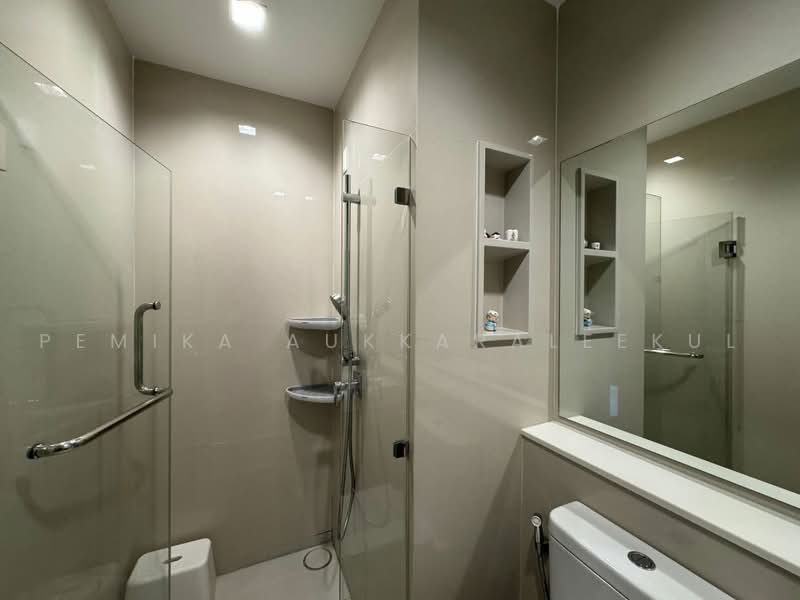 Life Sathorn Sierra, Bangkok, Ratchaphruek Rd, Talat Plu, Thon Buri, Bangkok, 1 Bedroom, 32 sqm, Condo For Sale, by Pemika Aukkaraleekul, 500483963 - DDproperty.com