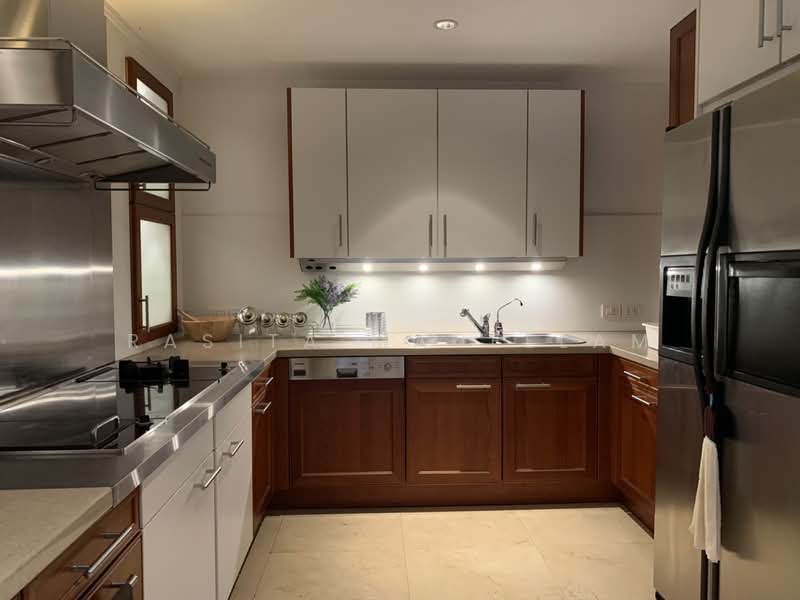 Las Colinas, Bangkok, Sukhumvit 21 Road, Khlongtoei Nua, Watthana, Bangkok, 4 Bedrooms, 700 sqm, Condo For Rent, by Rasita Maneelam, 500483974 - DDproperty.com