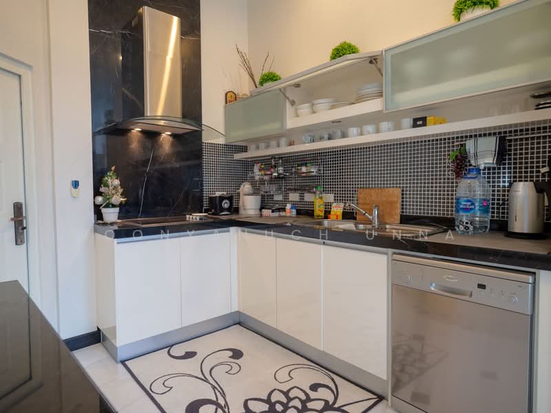 4-BR House, Chon Buri (Pattaya), Nong Pru, Bang Lamung (Pattaya), Chon Buri (Pattaya), 4 Bedrooms, 450 sqm, Single Detached House For Sale, by Boonyanuch Unna, 500483997 - DDproperty.com