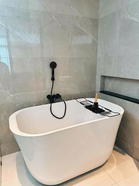 undefined, Bangkok, Lat Phrao, Bangkok, 3 Bedrooms, 230 sqm, Townhouse For Sale, by Pemika Aukkaraleekul, 500484012 - DDproperty.com