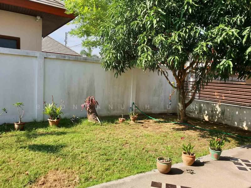 4-BR House, Chon Buri (Pattaya), Huai Yai, Bang Lamung (Pattaya), Chon Buri (Pattaya), 4 Bedrooms, 340 sqm, Single Detached House For Sale, by Boonyanuch Unna, 500484013 - DDproperty.com