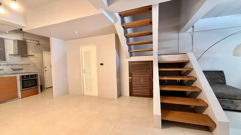 Home Office For Rent., Bangkok, Phlapphla, Wang Thonglang, Bangkok, 2 Bedrooms, 200 sqm, Townhouse For Rent, by ณปภัช ธวงค์ไพ, 500484044 - DDproperty.com