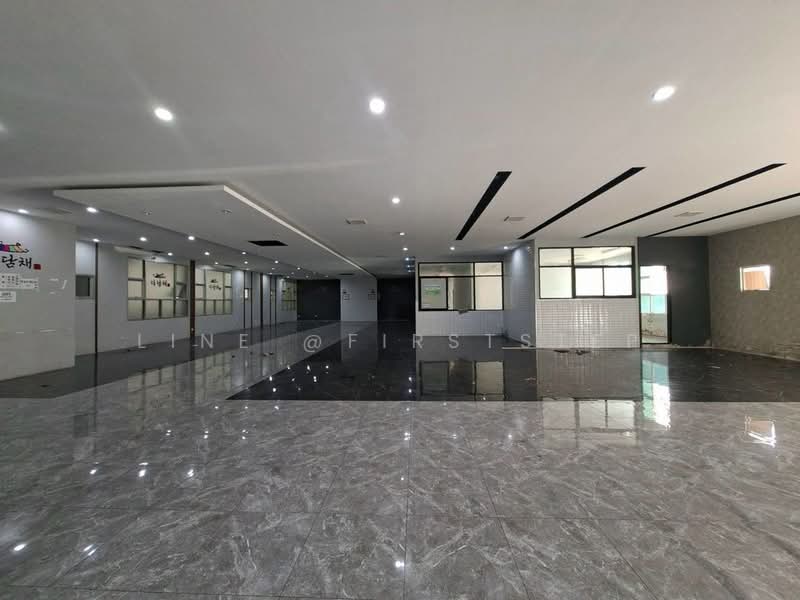 Prime Riverside Commercial Space Chao Phraya River Near ICONSIAM, Sathorn, Bangkok, Si Phraya, Bang Rak, Bangkok, , 1,128 sqm, Shophouse For Rent, by LINE @firststep, 500484079 - DDproperty.com