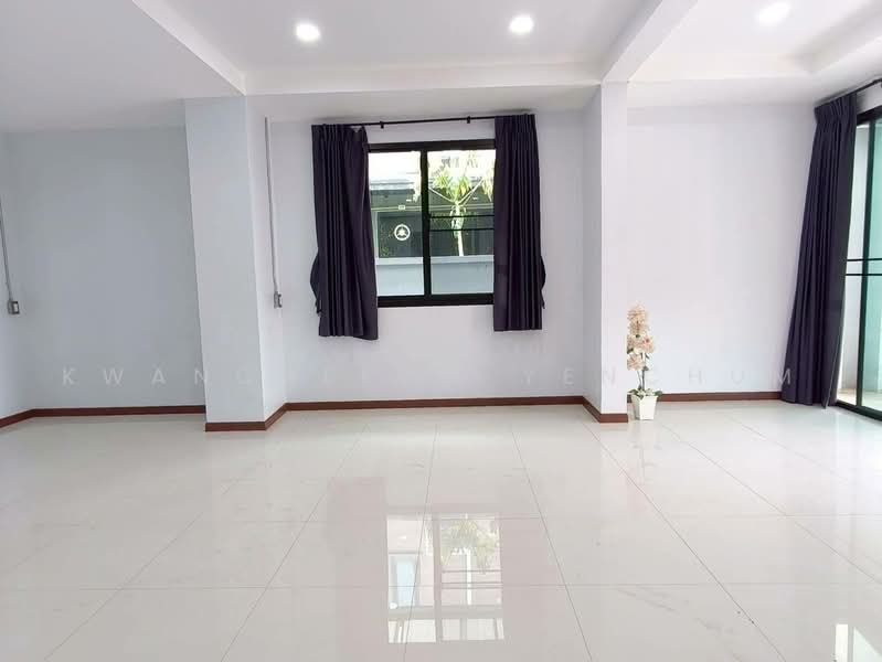 Foresta Nimitmai 40, Bangkok, Nimit Mai Road, Sam Wa Tawan Ok, Khlong Sam Wa, Bangkok, 3 Bedrooms, 150 sqm, Single Detached House For Sale, by Kwancheewa Yenchum, 500484139 - DDproperty.com