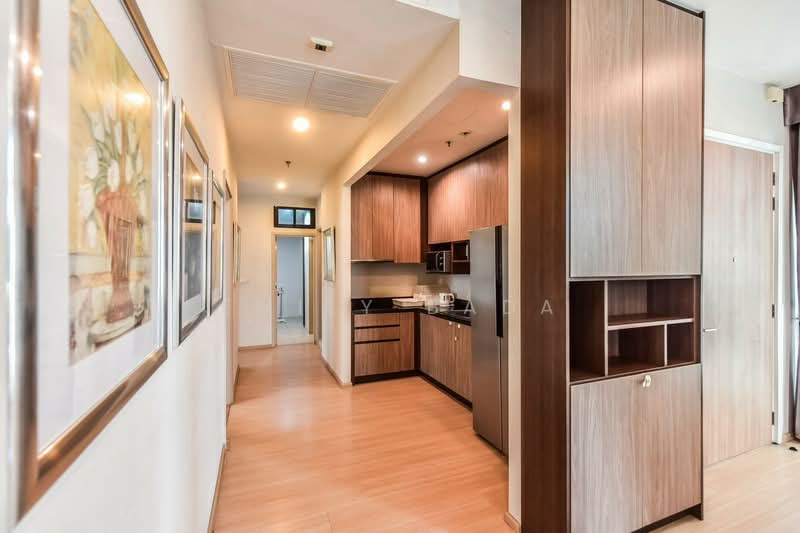 The Capital Ekamai-Thonglor, Bangkok, 2898 New Petchaburi Rd, Bang Kapi, Huai Khwang, Bangkok, 3 Bedrooms, 180 sqm, Condo For Rent, by Emily Bada, 500484160 - DDproperty.com