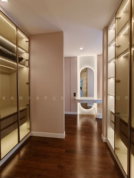 Grand Bangkok Boulevard East Rama 9, Bangkok, Kanchanaphisek Road, Saphan Sung, Bangkok, 5 Bedrooms, 762 sqm, Single Detached House For Sale, by Kanyapuk Tinanop, 500484168 - DDproperty.com