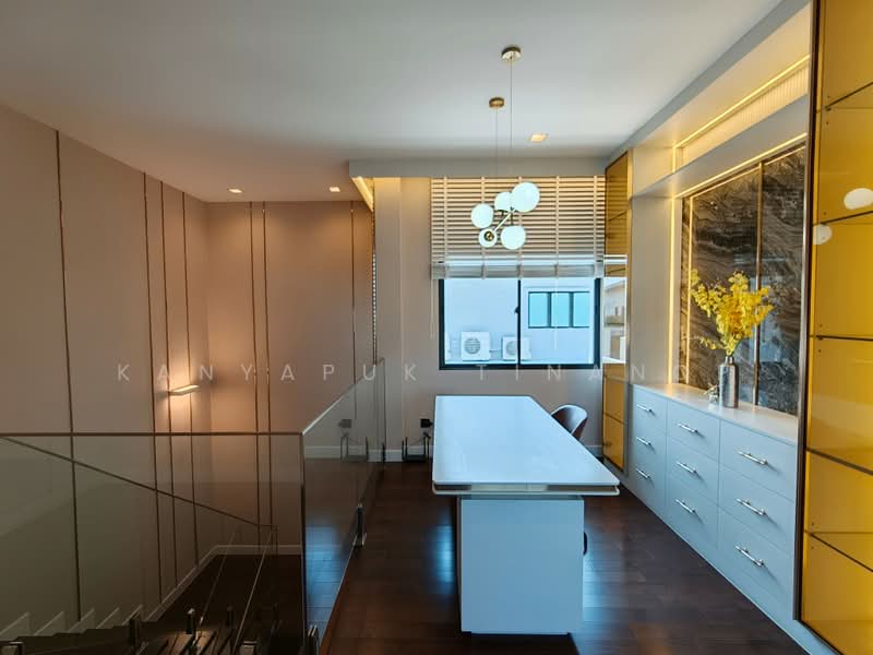 Grand Bangkok Boulevard East Rama 9, Bangkok, Kanchanaphisek Road, Saphan Sung, Bangkok, 5 Bedrooms, 762 sqm, Single Detached House For Sale, by Kanyapuk Tinanop, 500484168 - DDproperty.com