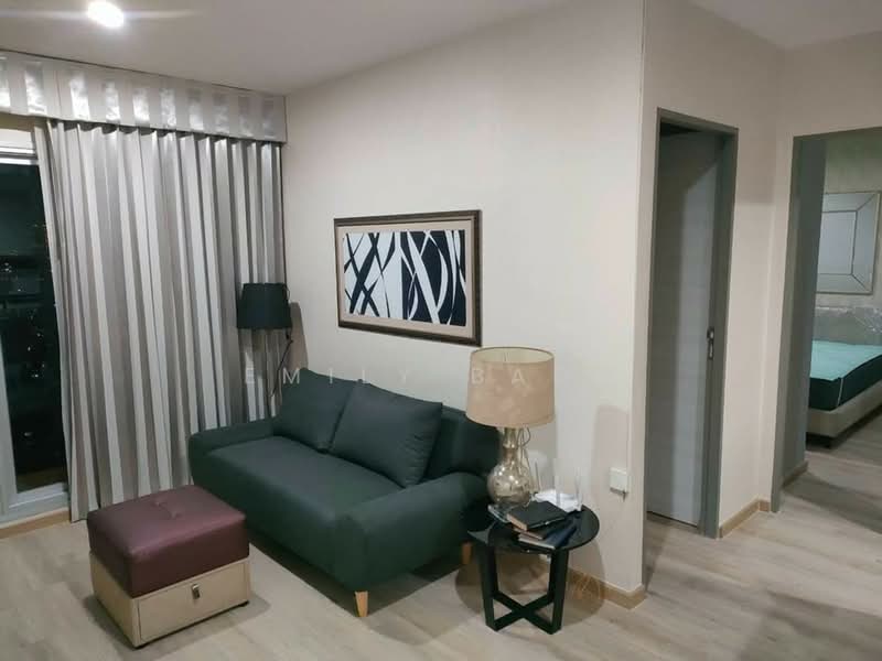Life Ratchadapisek, Bangkok, 279 Ratchadapisaek Road, Huai Khwang, Bangkok, 2 Bedrooms, 56 sqm, Condo For Rent, by Emily Bada, 500484188 - DDproperty.com