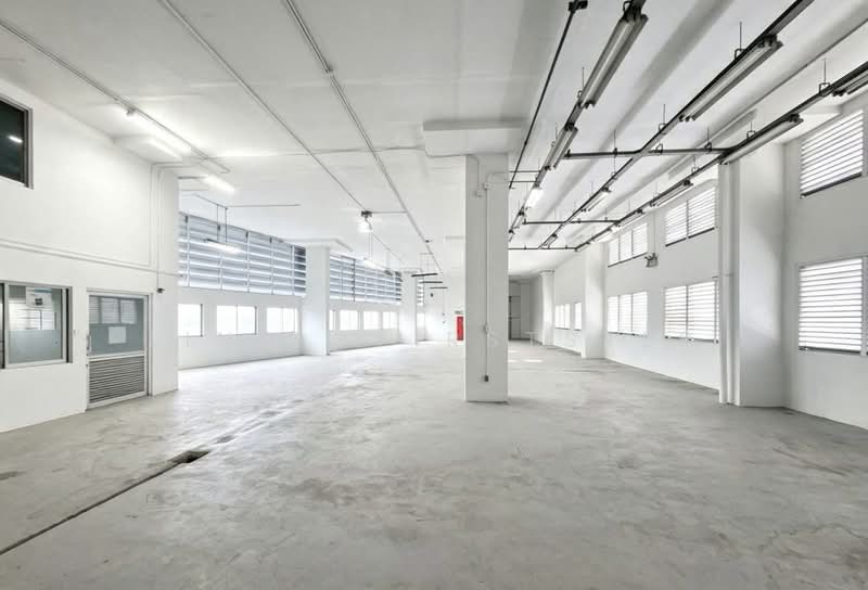 4-Storey Commercial Building with Rooftop Rama 4 Area, Bangkok, Lumphini, Pathum Wan, Bangkok, , 9,770 sqm, Shophouse For Rent, by LINE @firststep, 500484215 - DDproperty.com